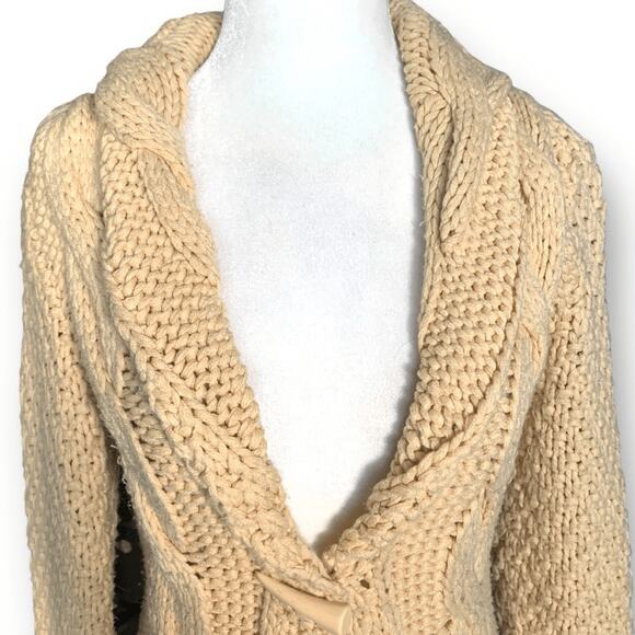 Bebe Beige Chunky Knit Longline Cardigan Sweater Shawl Collar Toggle Closure - Picture 6 of 11